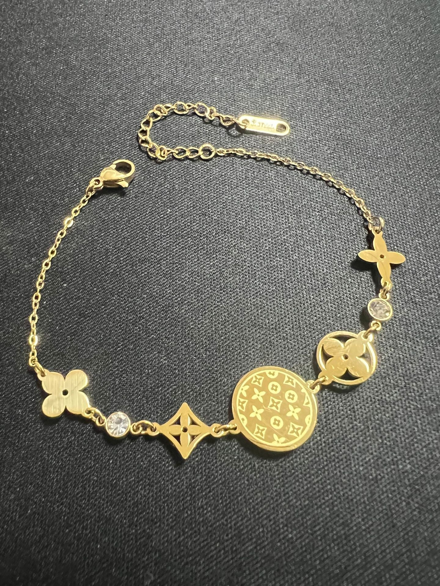 AURENA® CLOVER GRACE BRACELET - Image 11