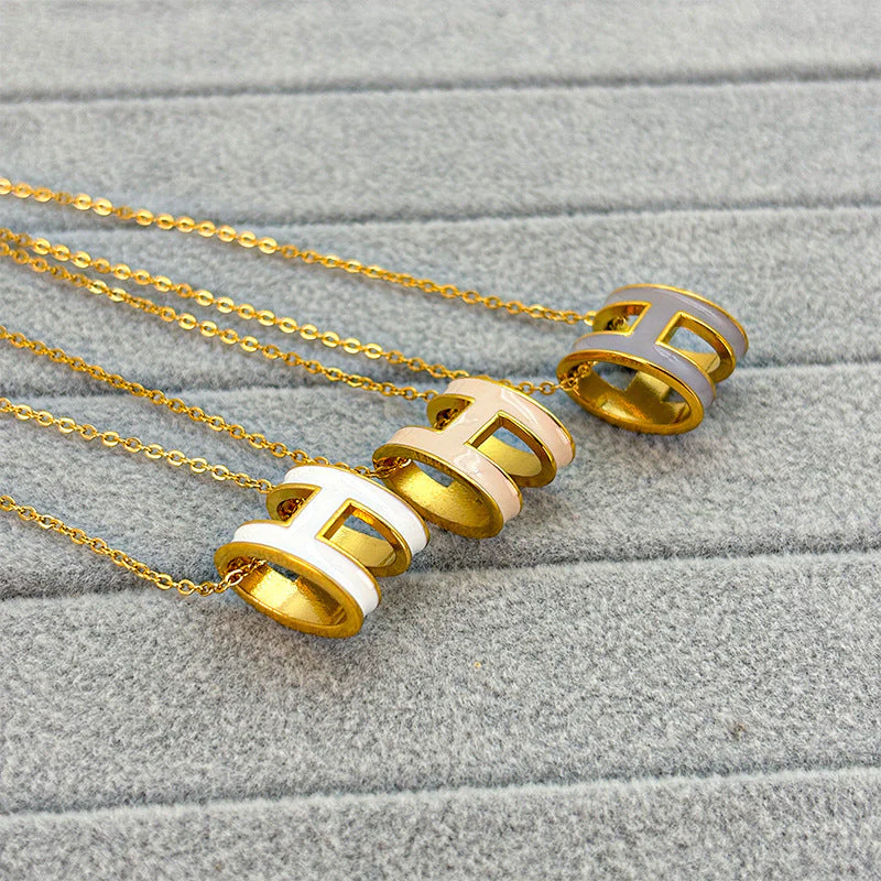 AURENA® H ENAMEL NECKLACE - Image 12