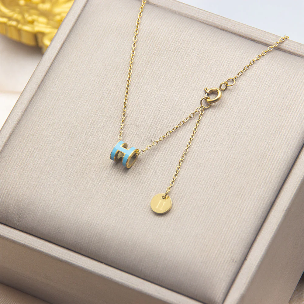 AURENA® H ENAMEL NECKLACE - Image 24