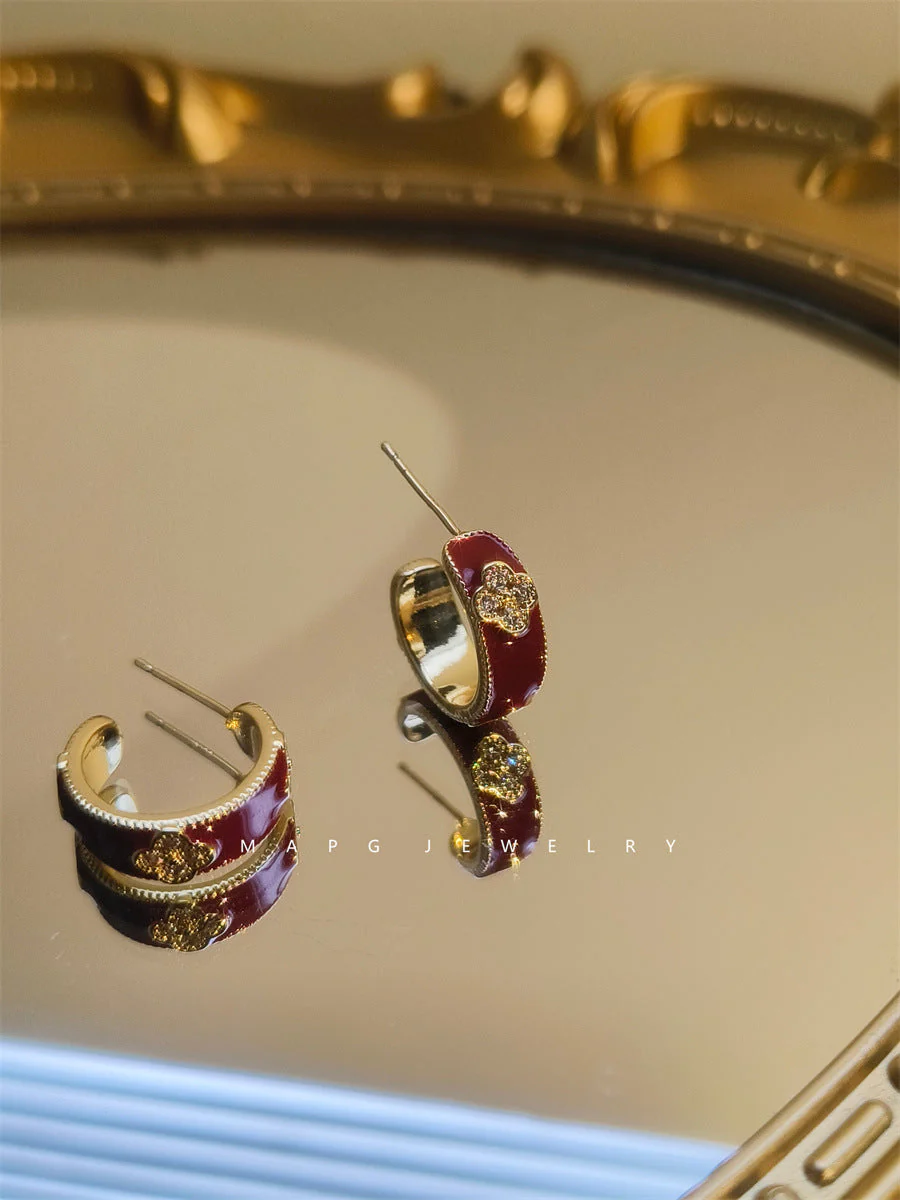 AURENA® ENAMEL CLOVER SIGNATURE EARRINGS - Image 7