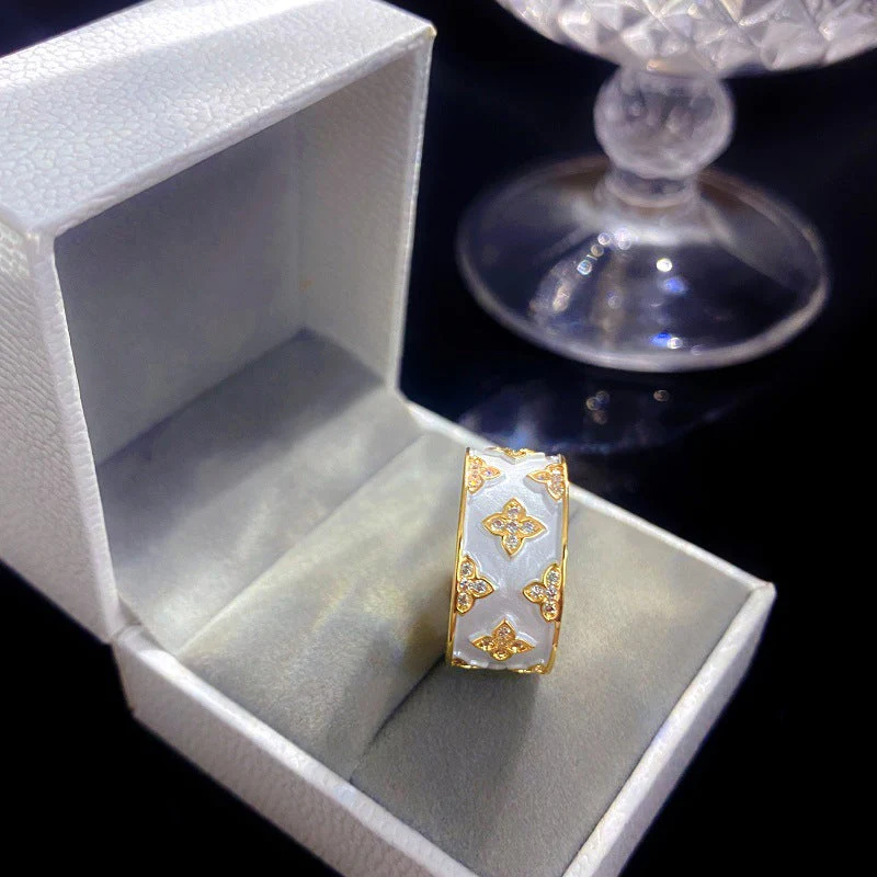 FOUR-LEAF CLOVER EARRINGS + RINGS - Image 2