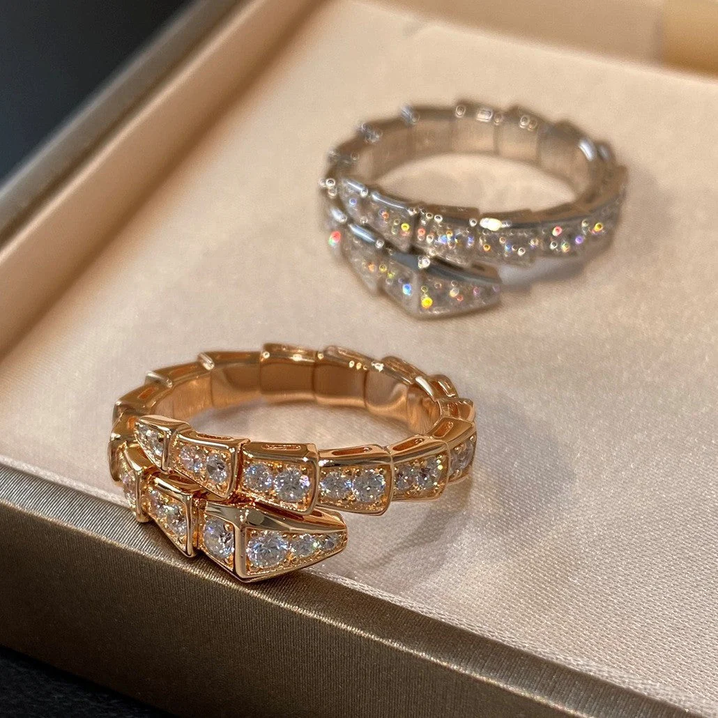 AURENA® FULL PAVÉ SNAKEBONE RING - Image 4