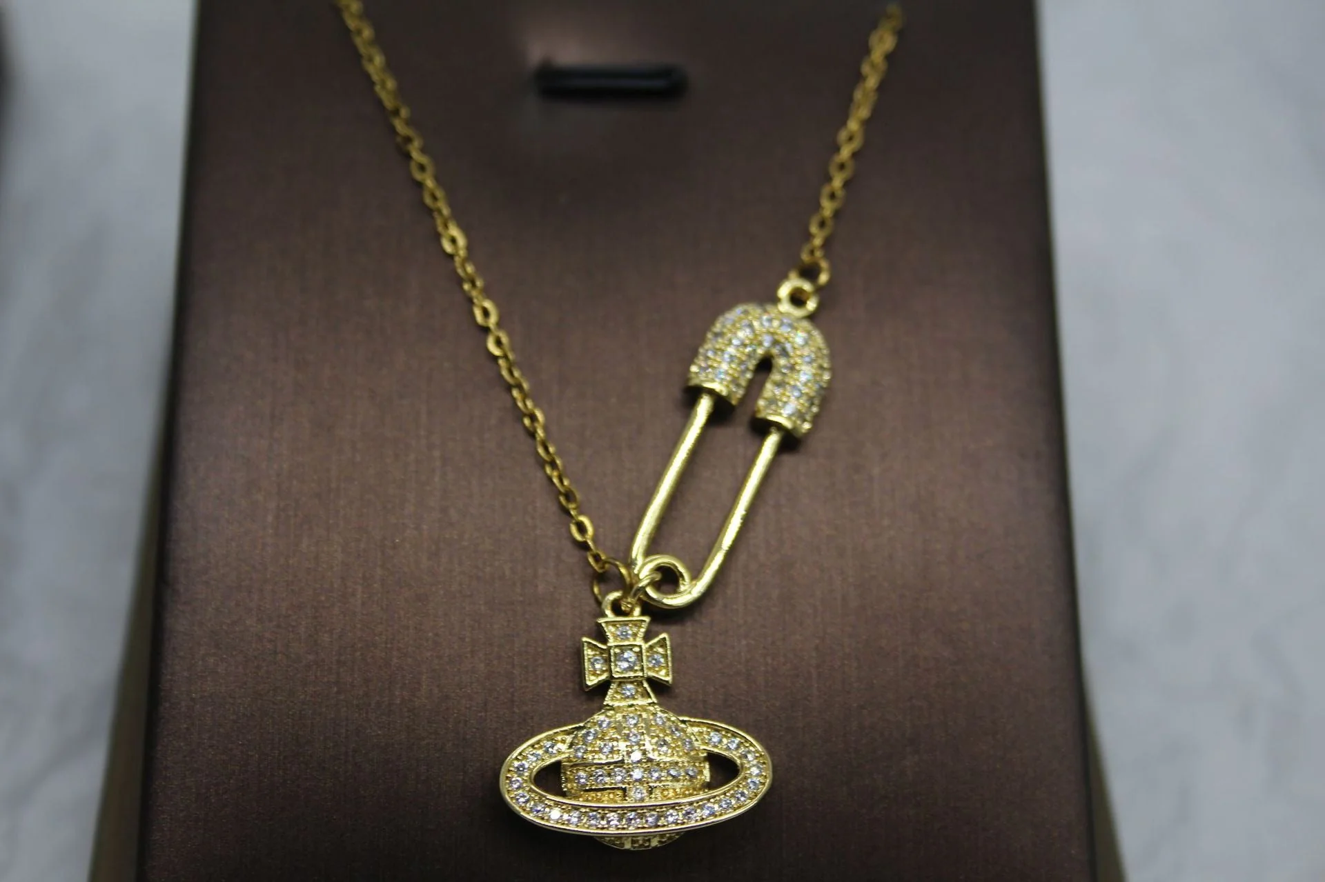AURENA® SATURN PENDANT NECKLACE - Image 6