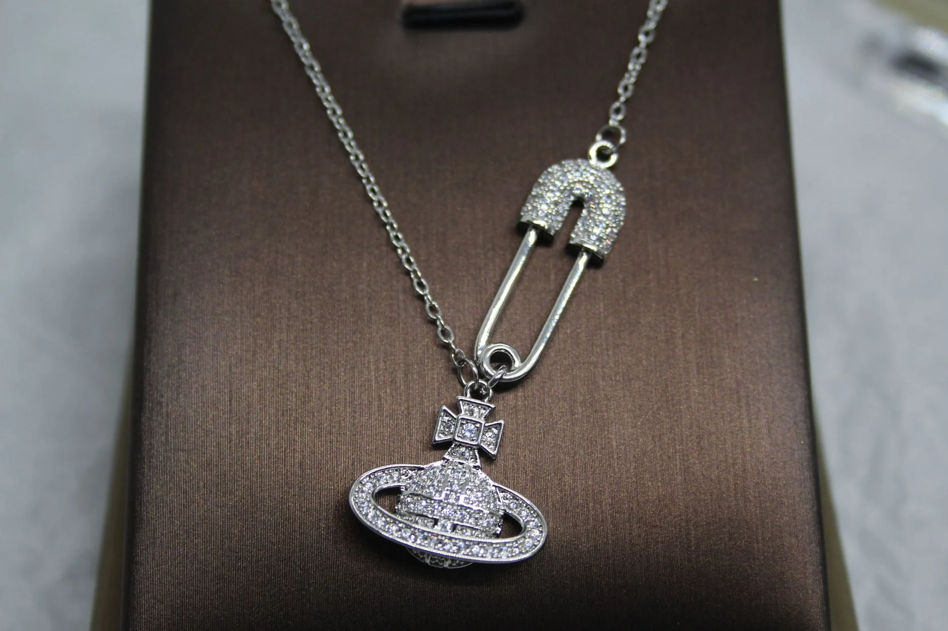 AURENA® SATURN PENDANT NECKLACE - Image 7