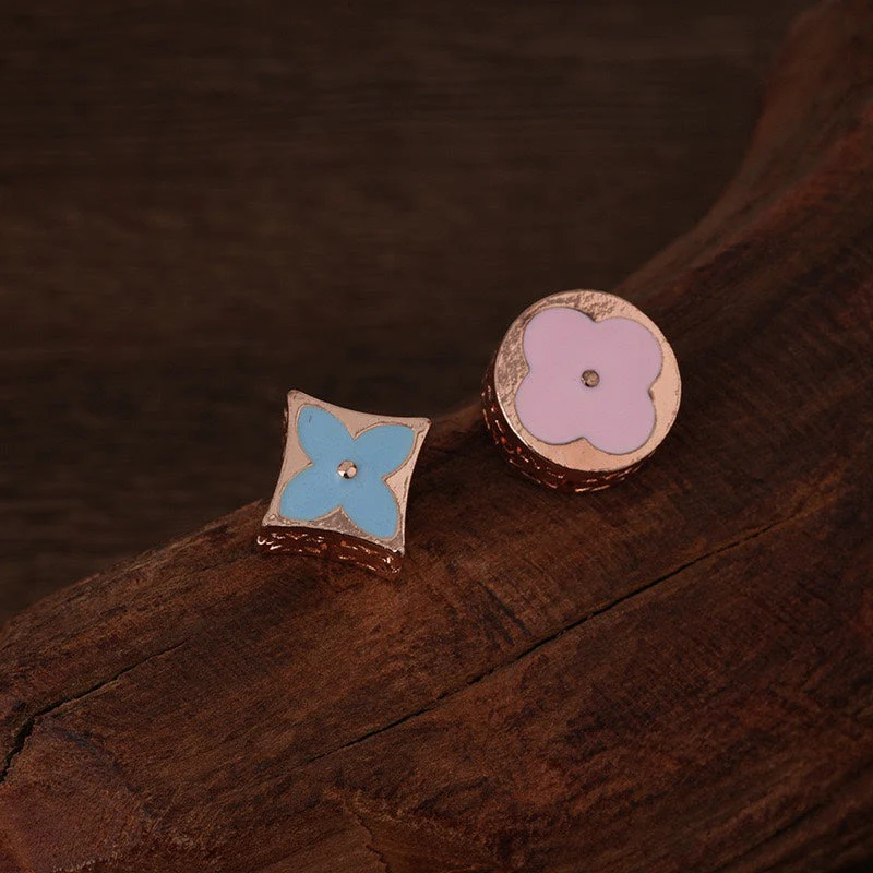 Chic AB-Style Monogram Rose Gold Earrings - Image 4