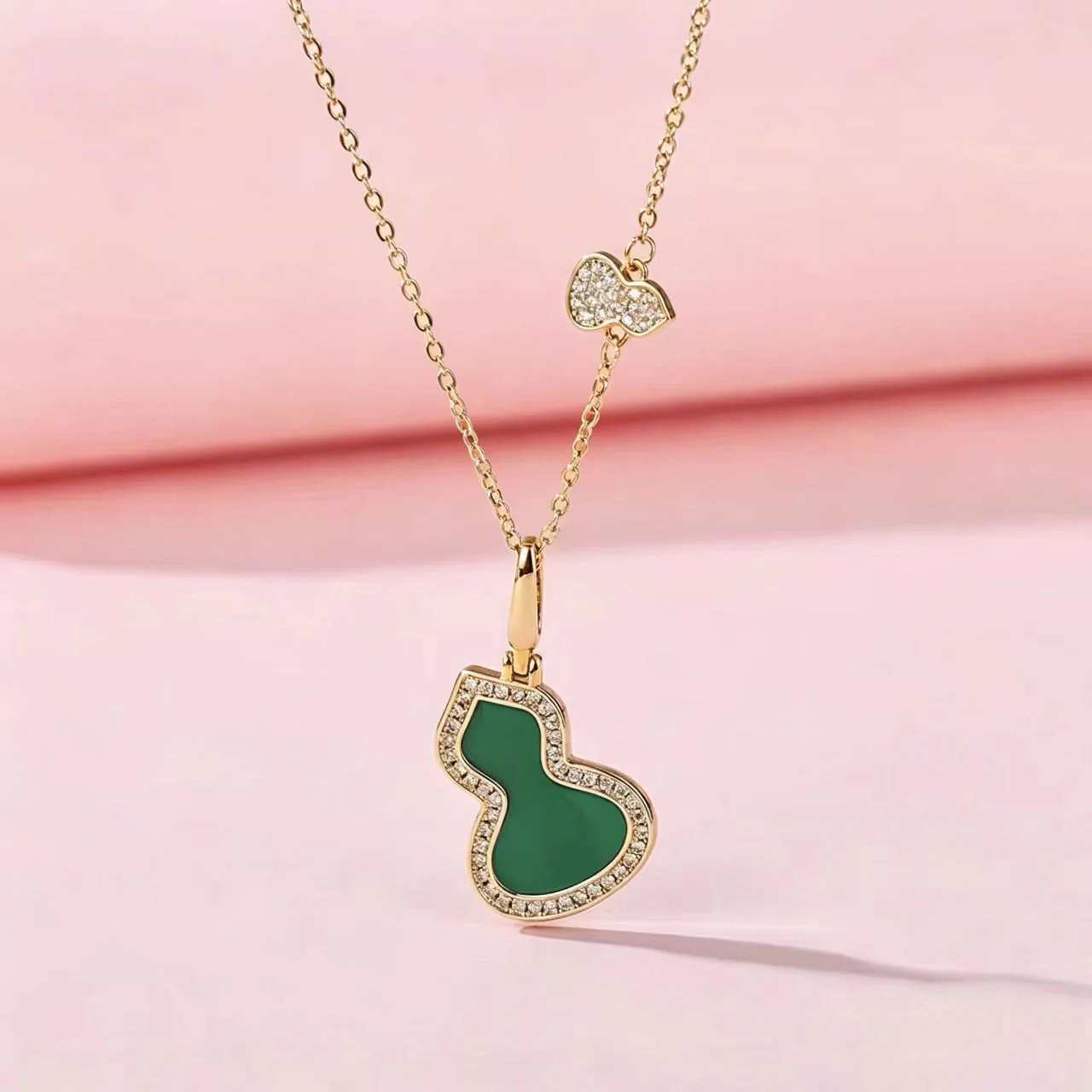 Chic Double-Gourd Lucky Pendant Choker - Image 14