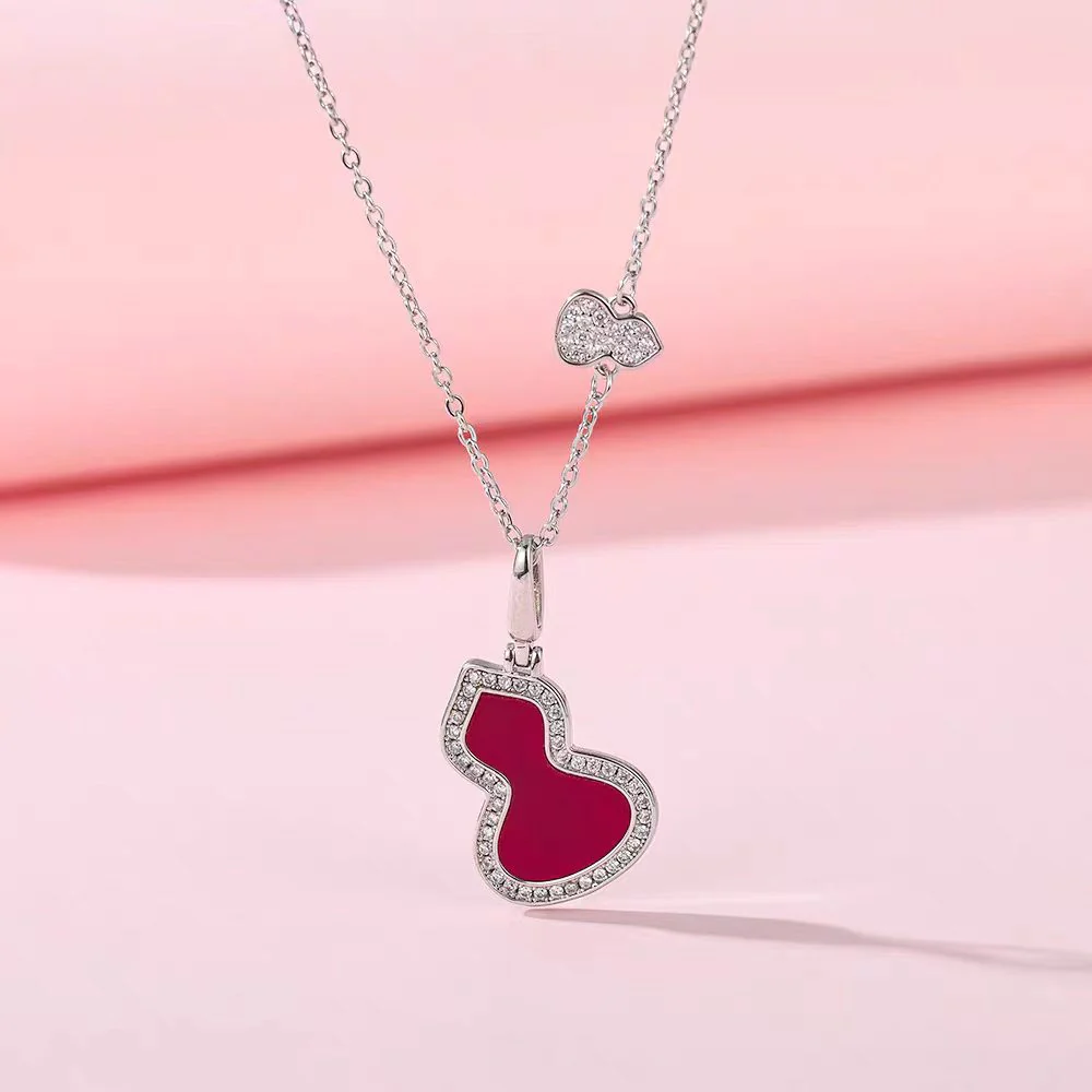 Chic Double-Gourd Lucky Pendant Choker - Image 7