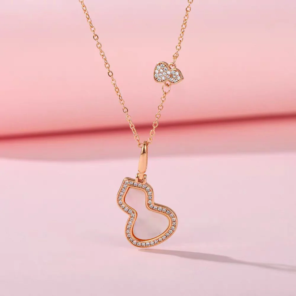 Chic Double-Gourd Lucky Pendant Choker - Image 9