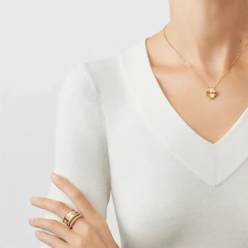 AURENA® CLOVER NECKLACE | GOLD - Image 3