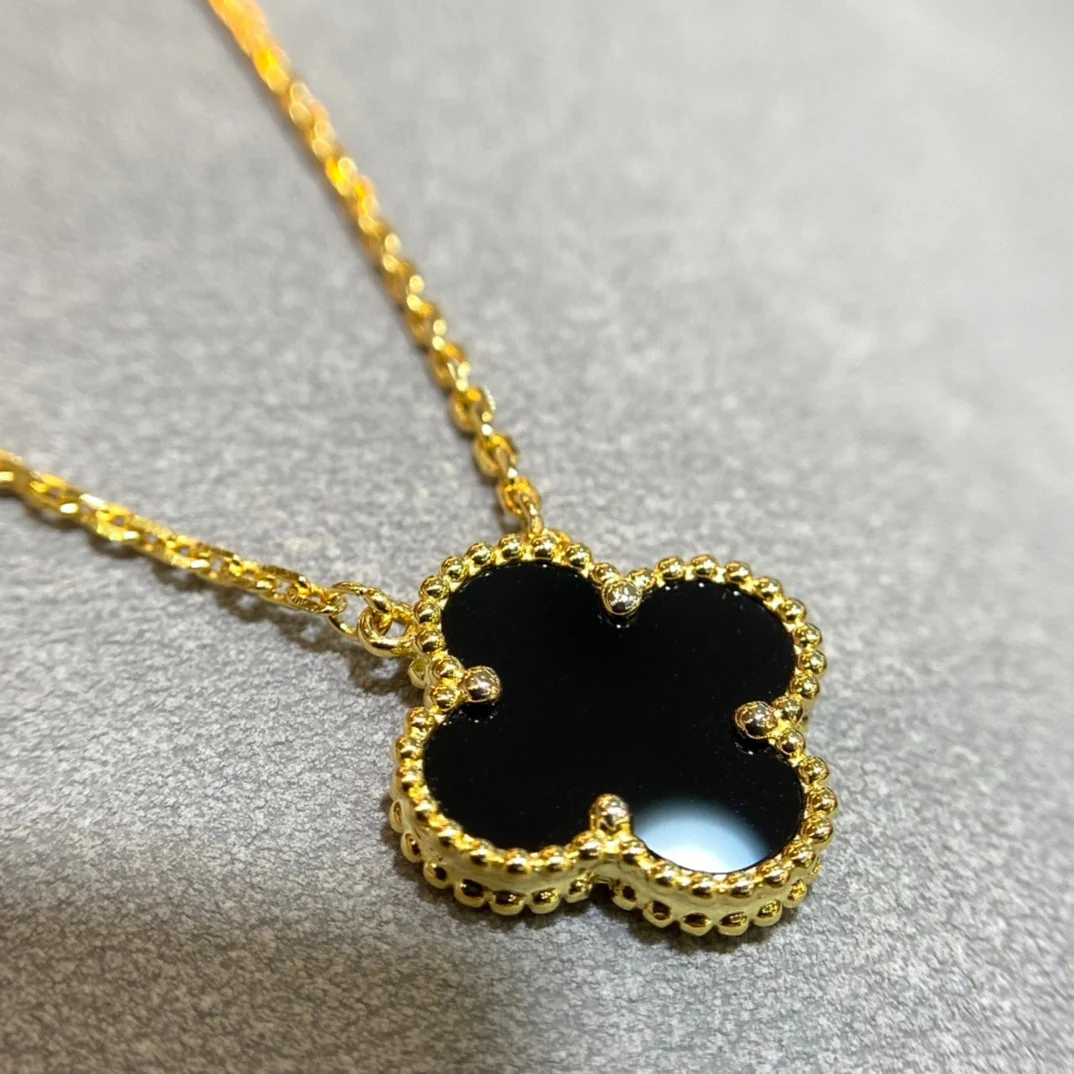 CLOVER NECKLACE | ONYX - Image 2