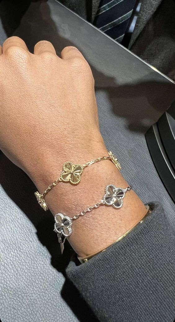 CLOVER BRACELET SET | GOLD SILVER - Image 2
