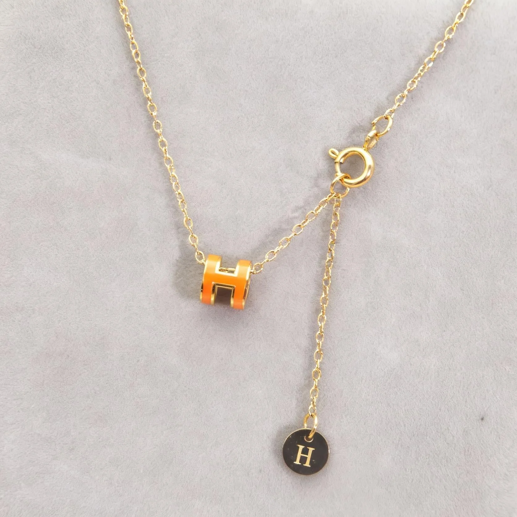 Mini 7mm Letter H Pendant Necklace - Image 2