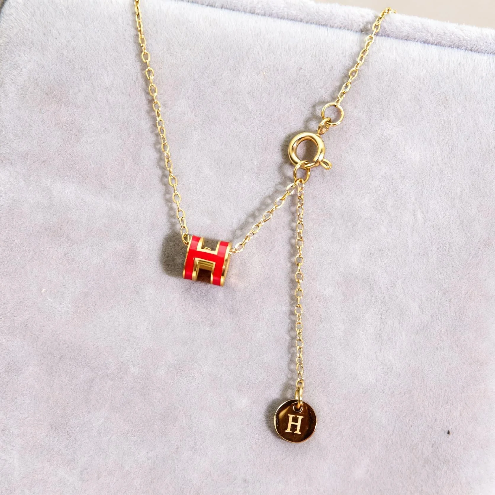 Mini 7mm Letter H Pendant Necklace - Image 6