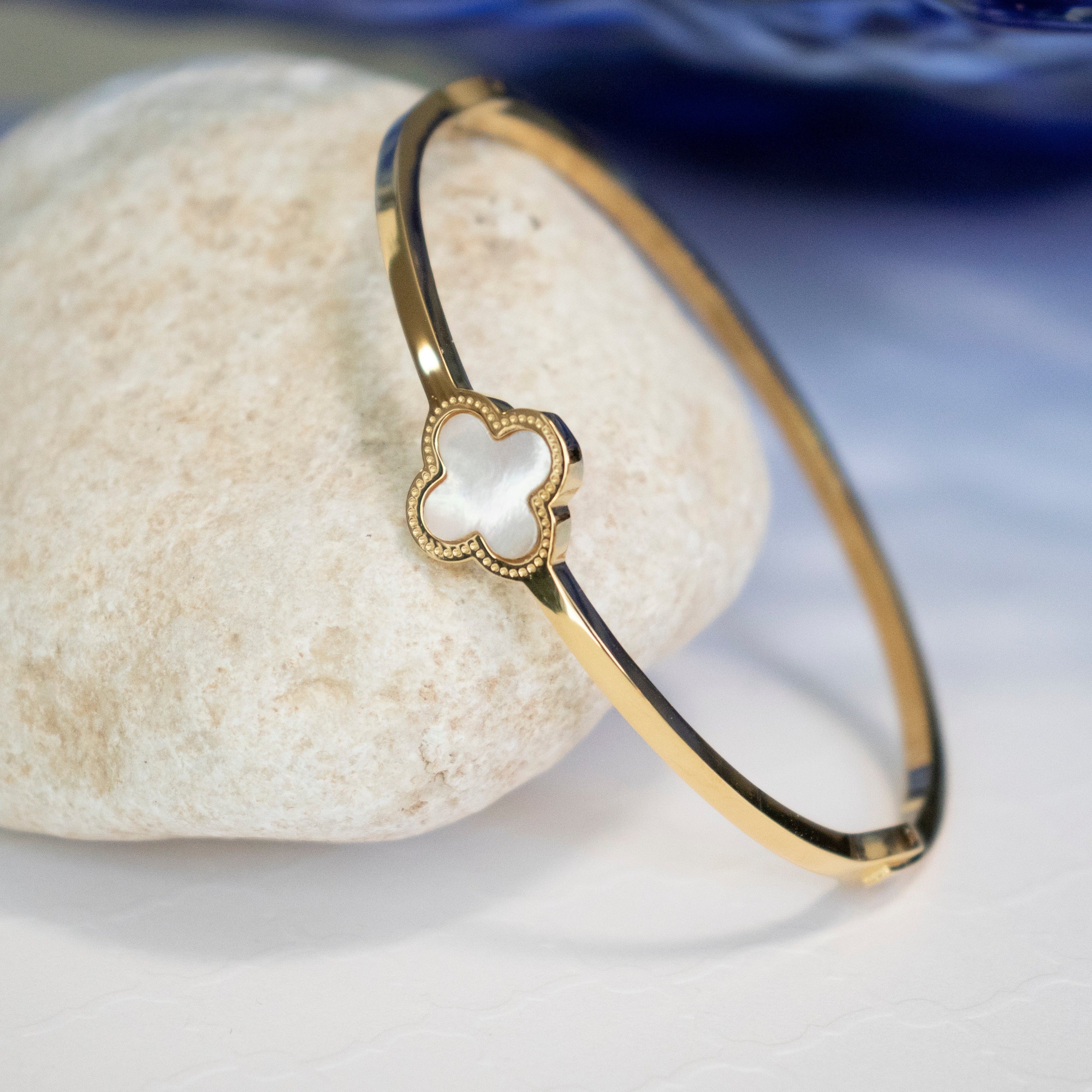 MOTHER OF PEARL CLOVER BANGLE - Image 10