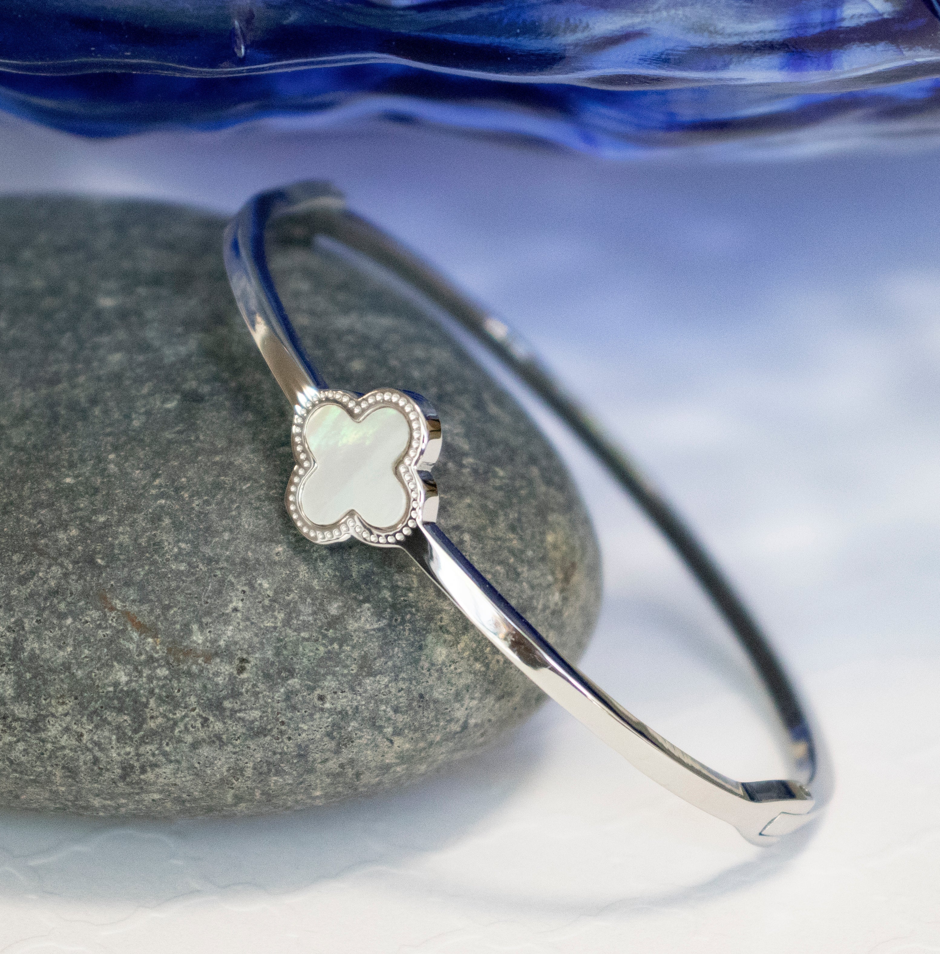 MOTHER OF PEARL CLOVER BANGLE - Image 11