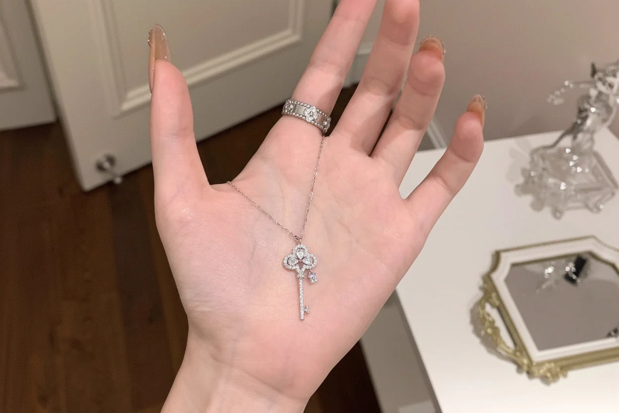 Royal Crown Key Pendant Necklace - Image 2
